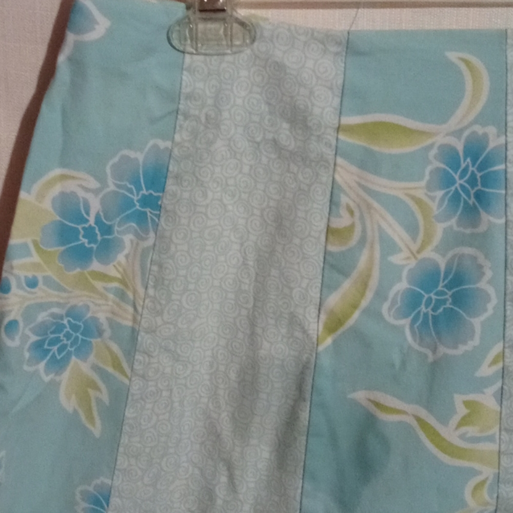 Womens skirt - Picture 2 of 5